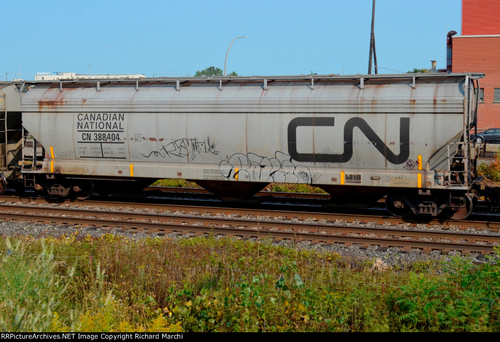 CN 388404